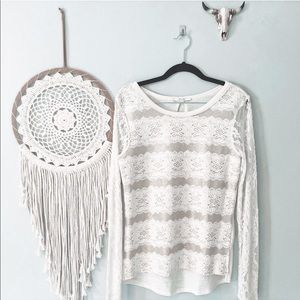 3/$30 •NWOT long sleeve lace top•